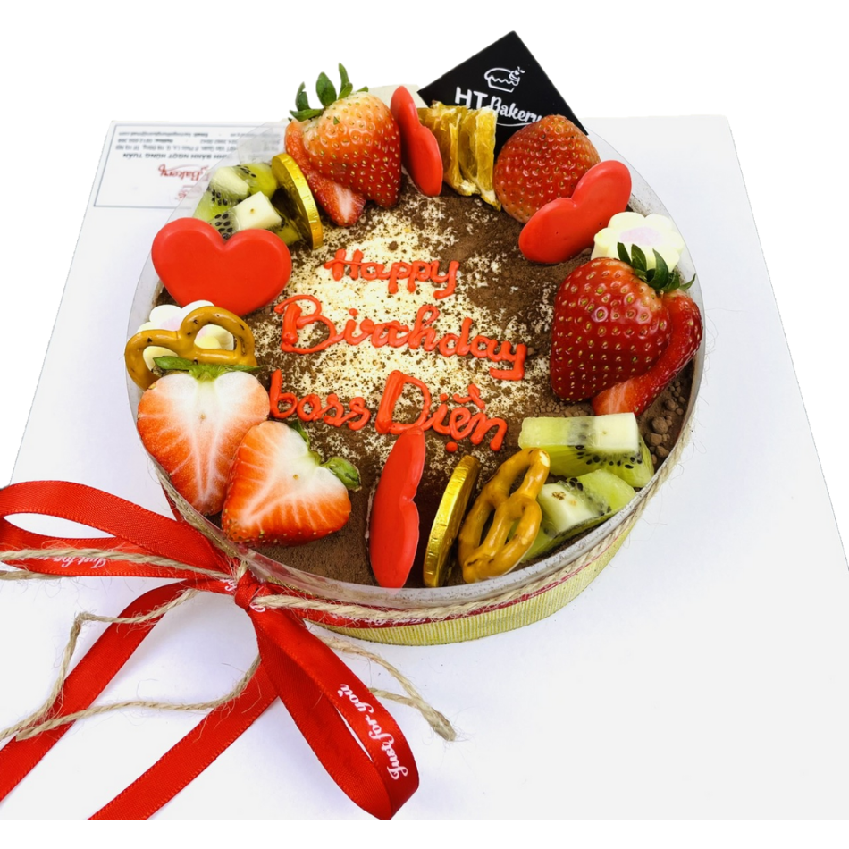 Bánh tiramissu tròn trang trí dâu tây