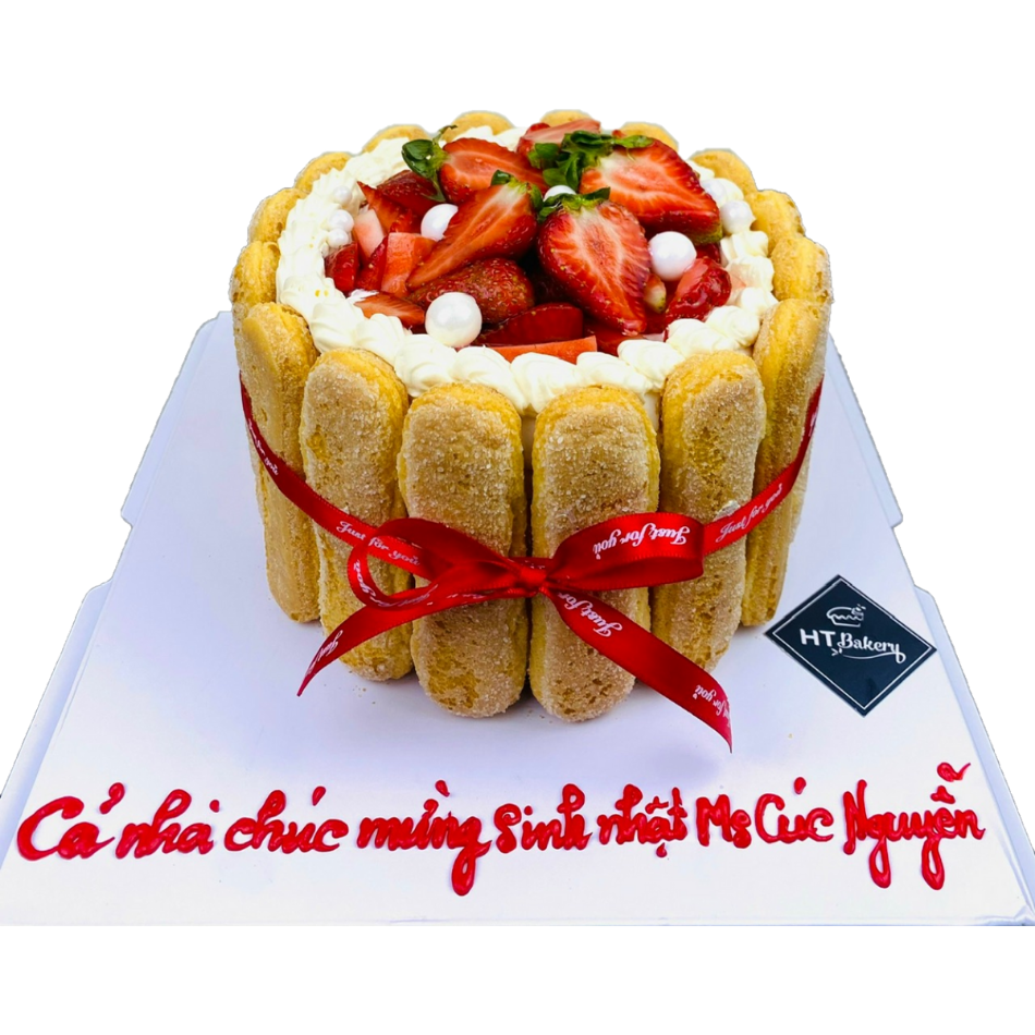 Bánh tiramissu tròn trang trí dâu tây