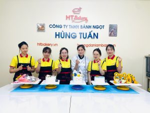 Lớp Chuyên Đề Trang trí bánh kem (Thú mini 12 con giáp)